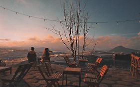 Hai Ả Homestay  2*